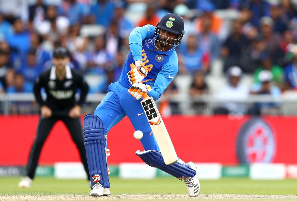 PallavChaudhari's tweet photo. Highest score at no 8 in World Cup history 💪
77 runs in 57 ball 
#SirJadeja
@imjadeja
@ICC https://t.co/p0ULBXYiFD
