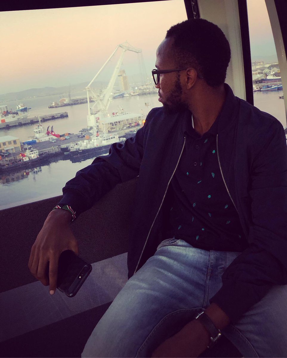 teshmbaabu's tweet photo. Best views!! No doubt. 

#TurnForGood #CapeTown #HighOnLife https://t.co/gBqE9H1Xpt
