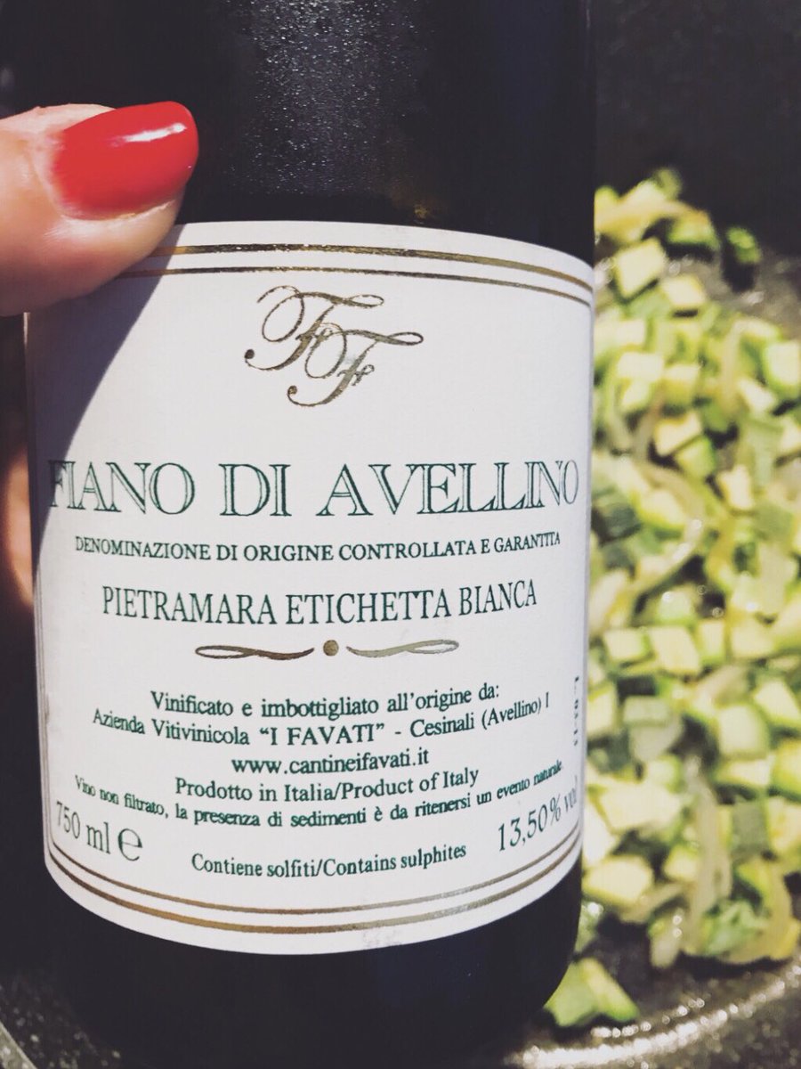 IFavati's tweet photo. #wine #Etichettabianca #fianodiavellino #irpinia #ifavati https://t.co/D5enjmGTnr
