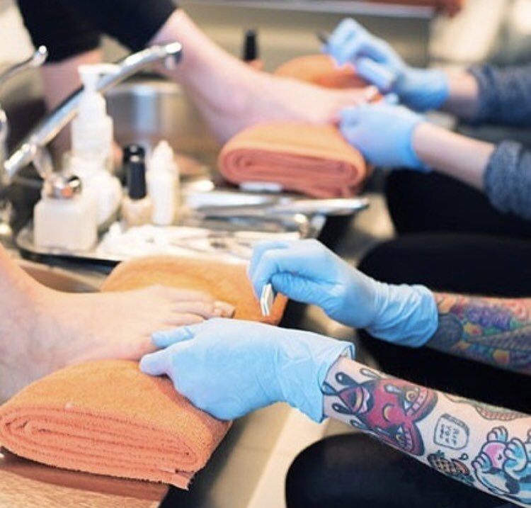 want to #FeelLikeATen at work? the ten spot charlottetown is looking to hire an *expert* esthetician! apply at thetenspot.com <a href="/thetenspot/">THE TEN SPOT</a>