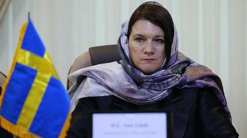 farzad777777's tweet photo. enslaved and imprisoned
#IRGCterrorists #GoonsofIRGCout
#EUstopIRterror #NIACLobbies4mullahs #NIACviolatesFARA #bojkotta_DN #NoDeal4TerroristRegime
#bojkotta_DN #islamization #islamisering #SkrotaSVT #SkrotaSR #SkrotaUR #SkrotaPublicService #AyatollahBBC #FakeNews #BanIRIB #Nazi https://t.co/yyaV2liLsJ