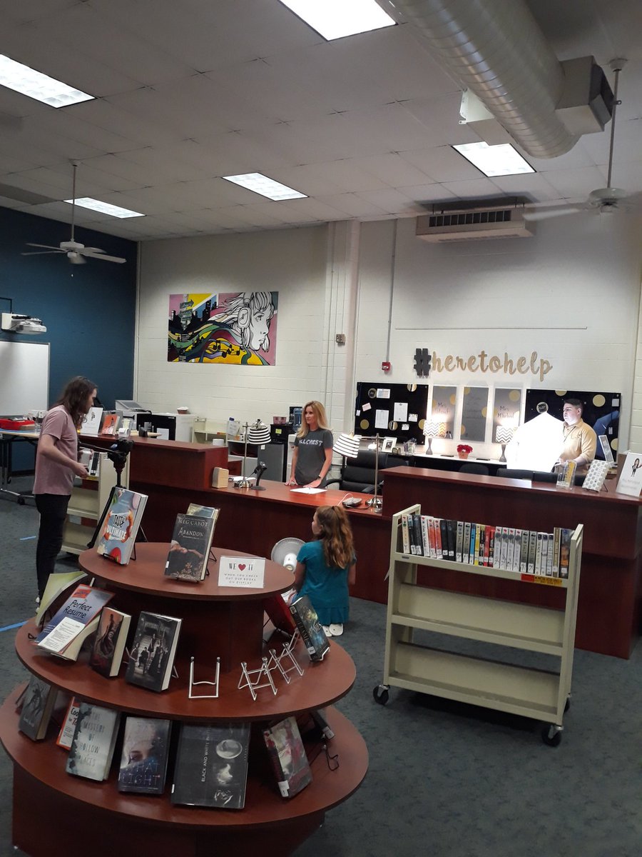 readonthehill's tweet photo. Lights, Camera, Action! @LearnOnTheHill library had its film debut 🤩 
Shout out to our @officialSPS camera crew for making us feel comfortable and for the flattering lighting and dramatic hair blowing in the wind! They pulled out all the stops! #spslib https://t.co/SLdkWdOTLB