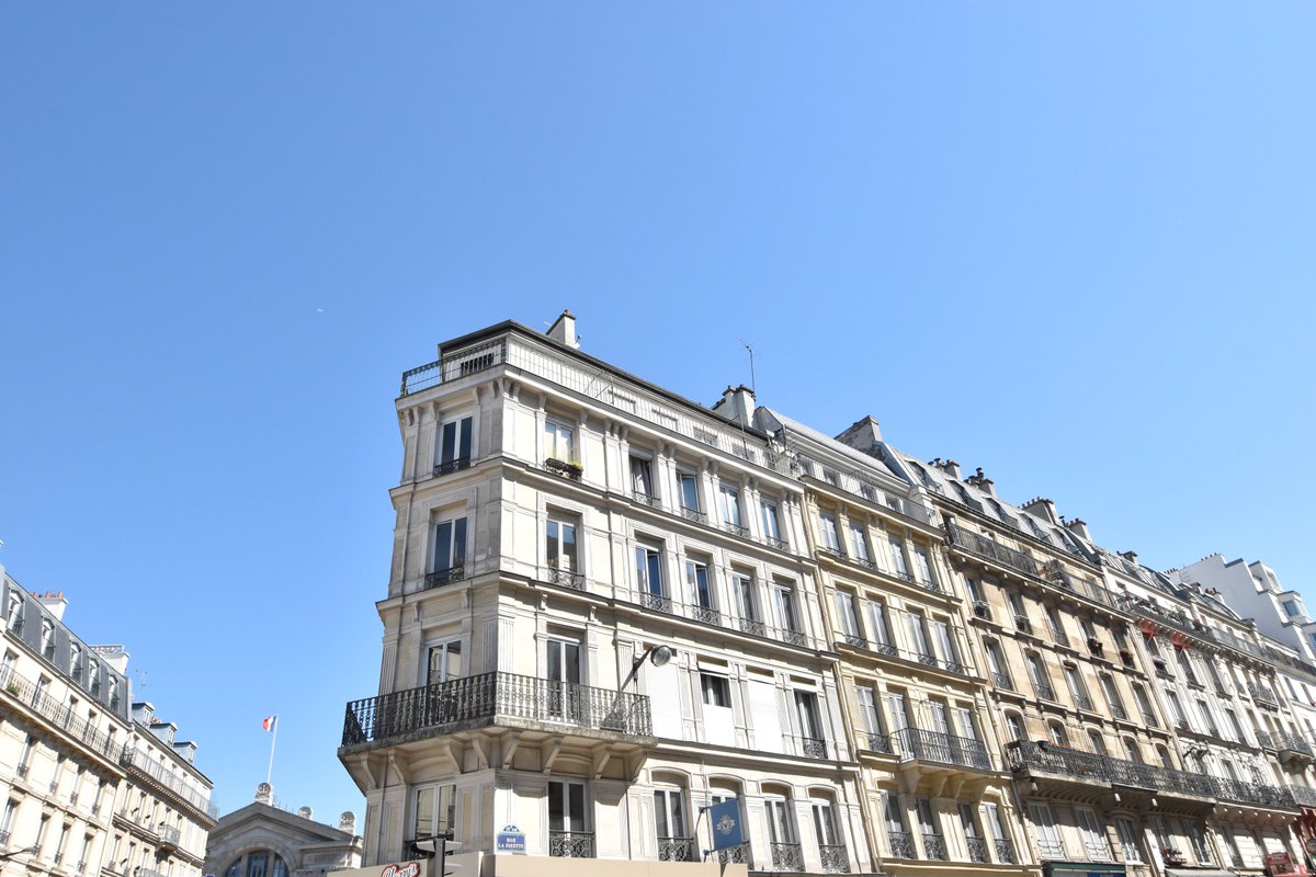 laforetparis10's tweet photo. VENTE PRIVEE FAVORIZ : ⚒️⚒️ Libérez votre pouvoir de création dans cet appartement idéalement situé 😃😃! 2 pièces modulables, 4 fenêtres, charme de l'ancien! Contactez nous au 📱 01 40 35 05 10 https://t.co/OrapQi8mt2
