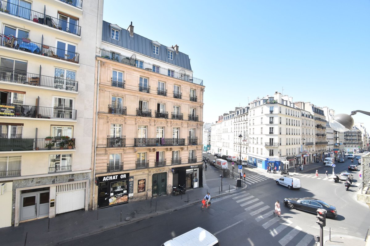 laforetparis10's tweet photo. VENTE PRIVEE FAVORIZ : ⚒️⚒️ Libérez votre pouvoir de création dans cet appartement idéalement situé 😃😃! 2 pièces modulables, 4 fenêtres, charme de l'ancien! Contactez nous au 📱 01 40 35 05 10 https://t.co/OrapQi8mt2