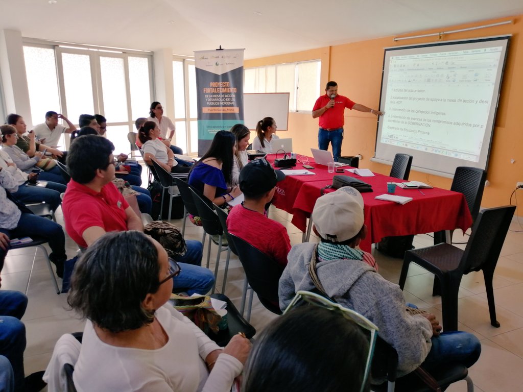 SocialMetaSec's tweet photo. A esta hora la Gerencia de Asuntos Étnicos hace acompañamiento a la mesa de acción de los pueblos indígenas del municipio de Puerto Gaitán, donde se están socializando informes sobre los avances de los compromisos de la administración departamental con la comunidad.
@GobMeta https://t.co/Bhn4cW5QGh
