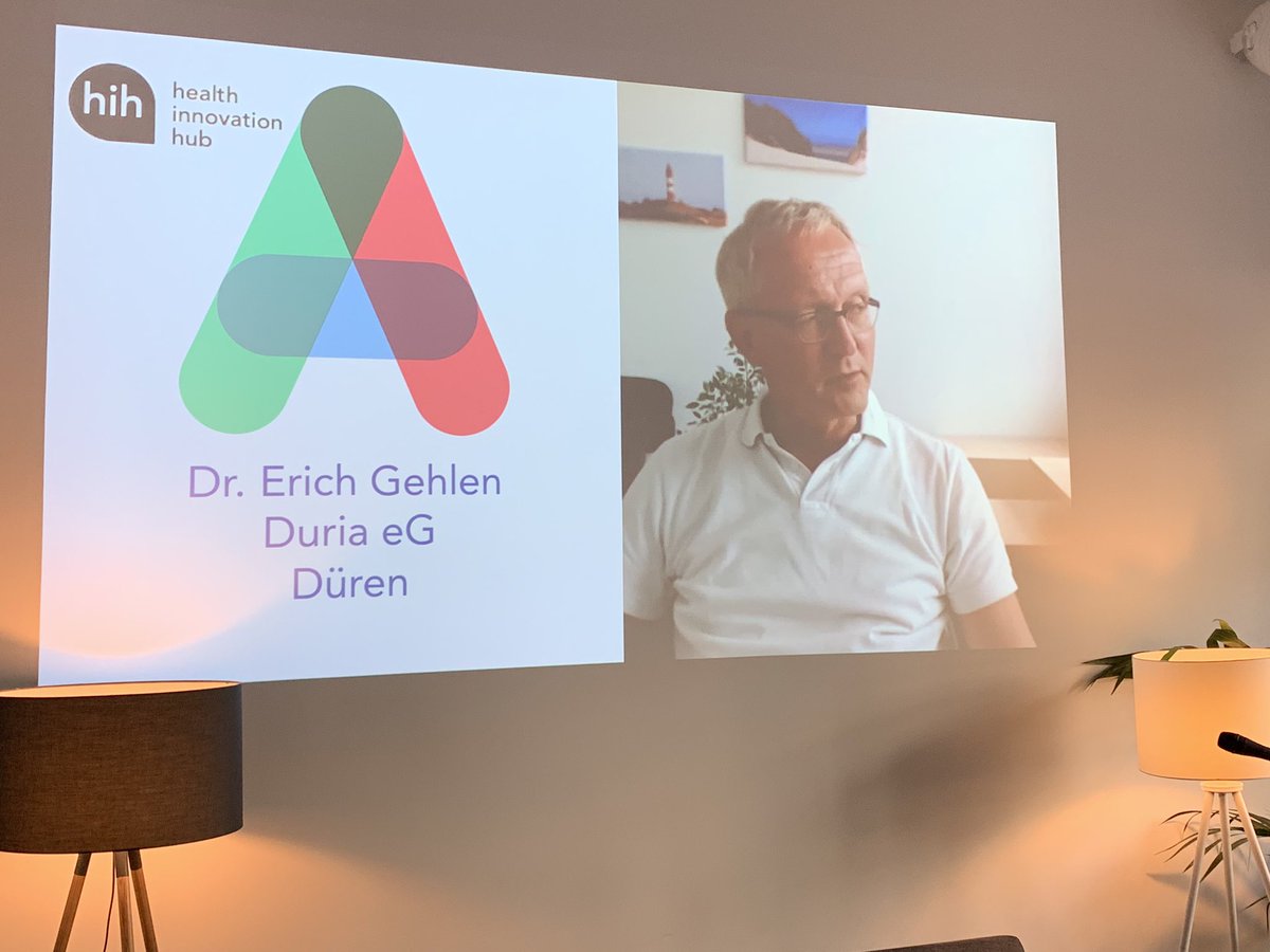 MirjamBauer's tweet photo. #ePA Diskussion @hih2025 Dr Erich Gehlen, Duria, stellvertretend für diverse Ärzte, wünscht eine arztzentrierte #Fallakte „weil wir Mediziner Sicherheit brauchen und uns auf die Daten verlassen müssen. Das ist bei patientengeführten Akten nicht möglich“ https://t.co/c6z95yDvpn