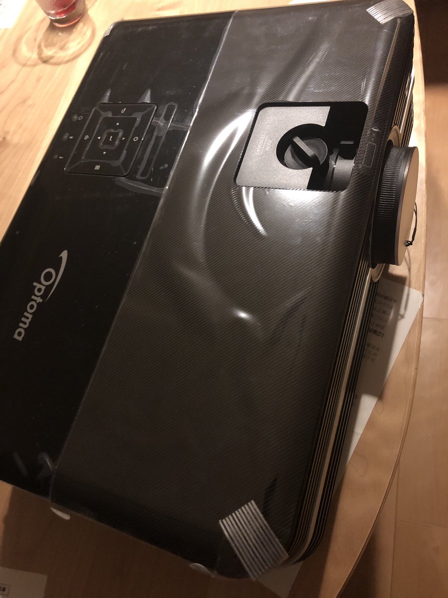 MouseBeach's tweet image. ebayで買ってもうた
#optoma
#UHD51a
#プライムデーより前に届いて一安心
