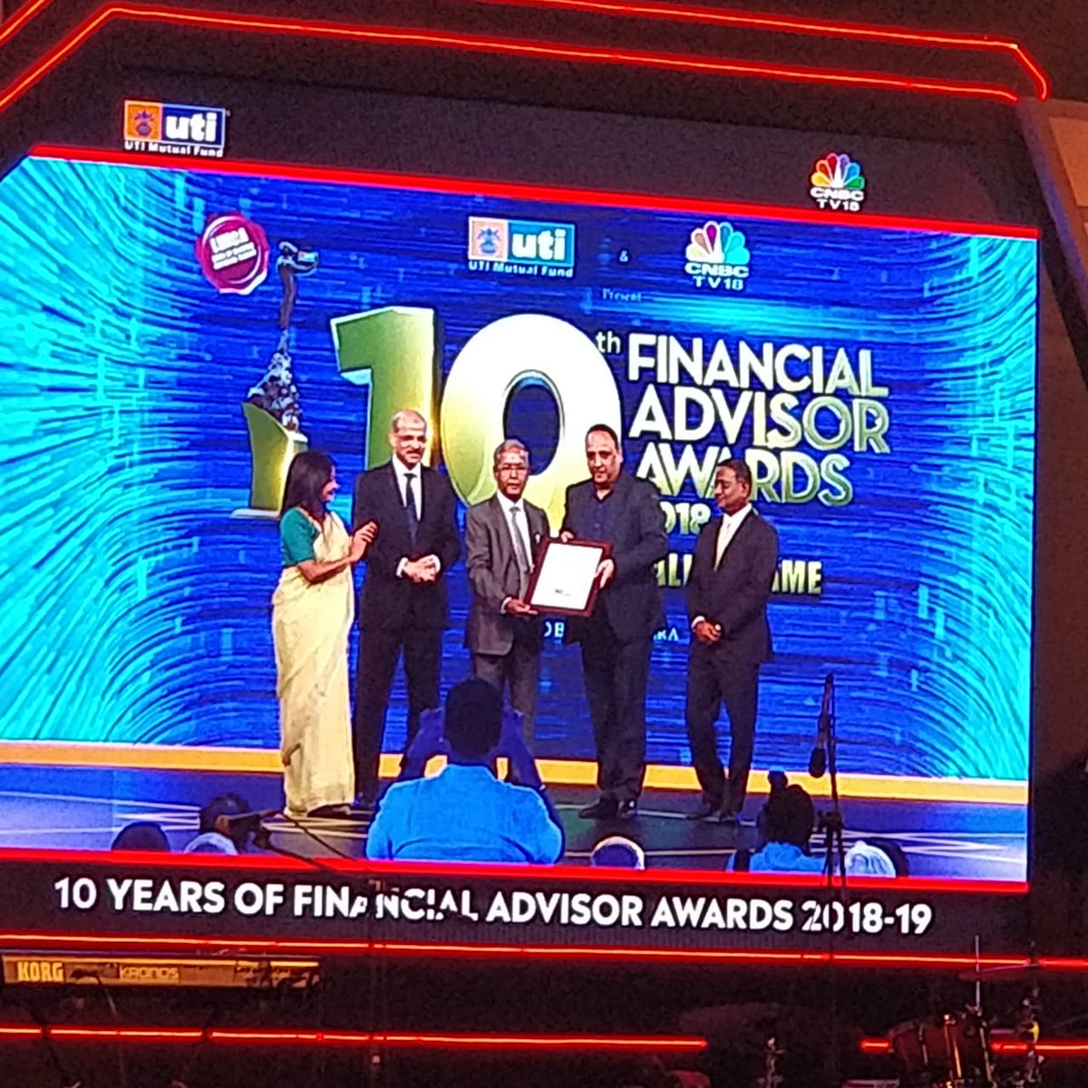 CNBCTV18News's tweet photo. Here are the 4 recipients of the ‘Hall of Fame’ at the @utimutualfund presents #FinancialAdvisorAwards. Congratulations! #DecadeOfExcellence #FAA201819 @utimutualfund @ICRALIMITED https://t.co/4OnToZB5I6