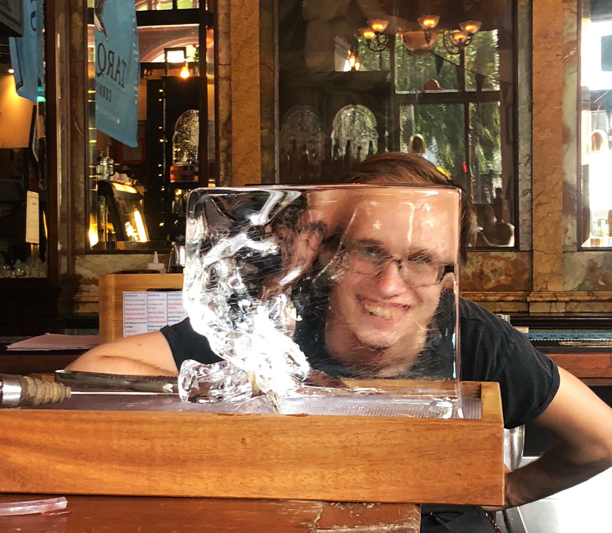 That’s one way to cool down in this heat! Or better yet, Liam can whip up a refreshing G&amp;T with handchipped ice for you 🥶👍

#ginpalace #victorianstyle #citypub #viaducttavern