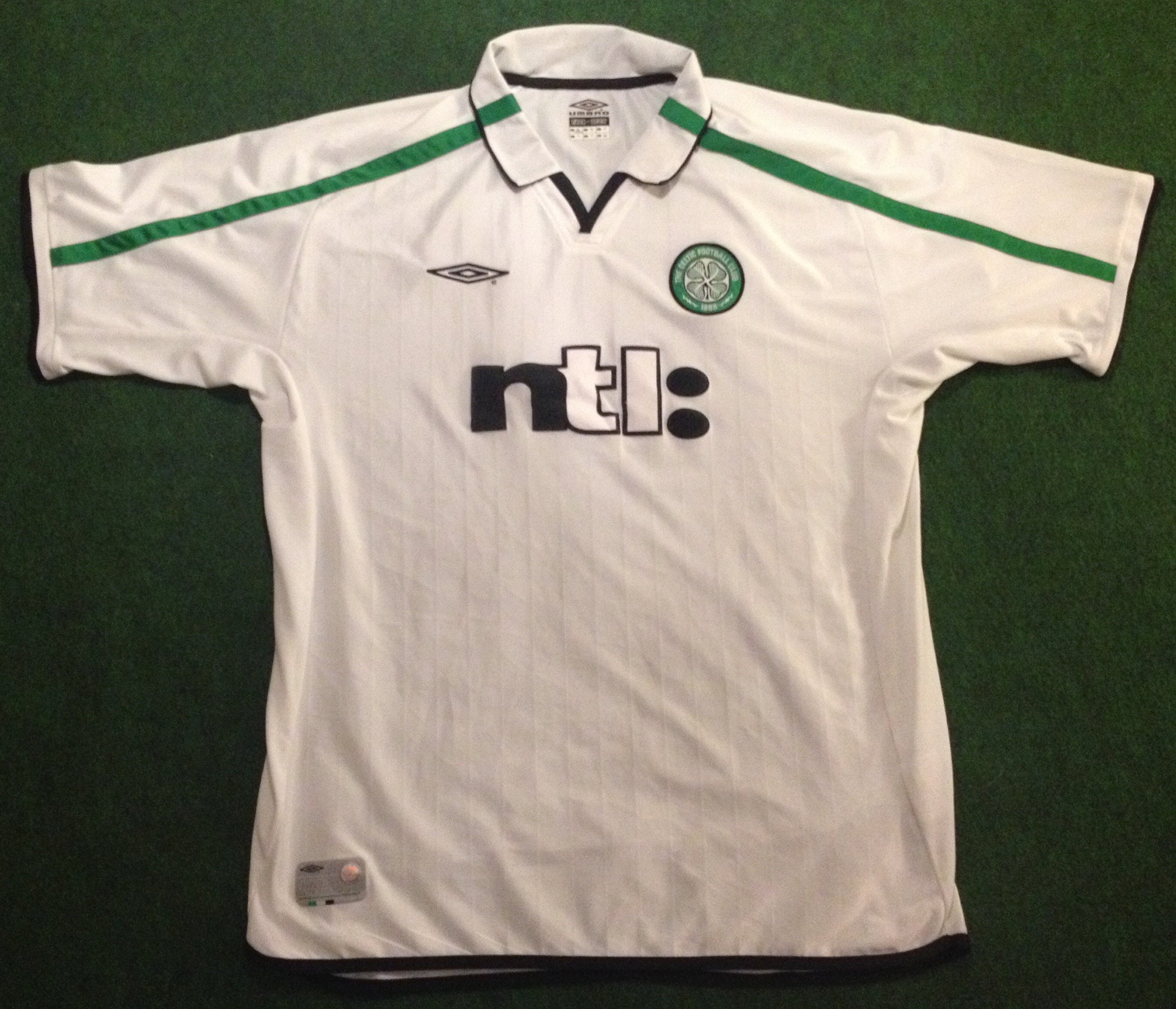 Celtic Away football shirt 2000 - 2001. Sponsored by NTL