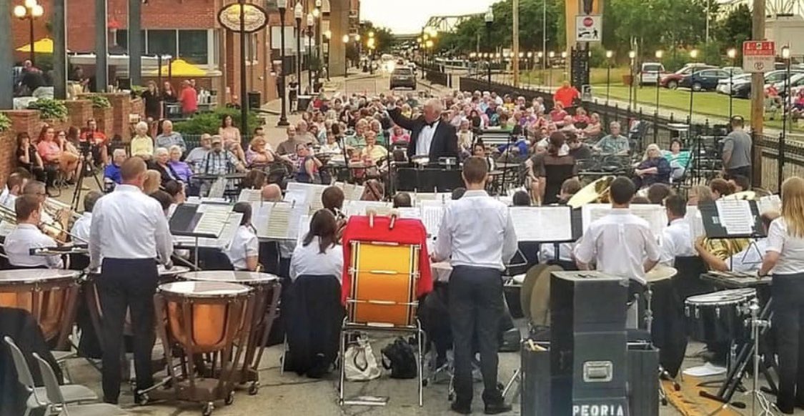 PeoriaMuniBand's tweet photo. Come out to @KellehersPub tonight for our Lord of the Rings themed concert! Our vocalist is Becca Largent and we will be featuring the winner of the John Kamarer Youth Soloist Competition. Concert begins at 7 PM, and is FREE and family friendly!🎺 https://t.co/9H7UhoZUFQ