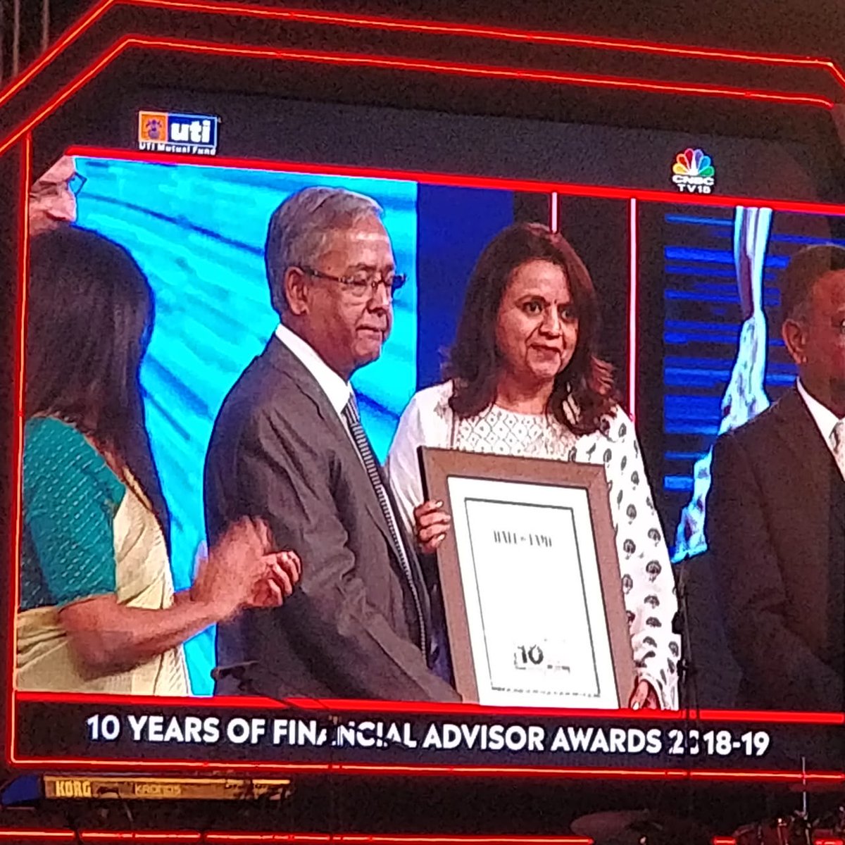 CNBCTV18News's tweet photo. Here are the 3 recipients of the ‘Hall of Fame’ at the @utimutualfund presents #FinancialAdvisorAwards. Congratulations! #DecadeOfExcellence #FAA201819 @utimutualfund @ICRALIMITED https://t.co/OdG5bfeusO