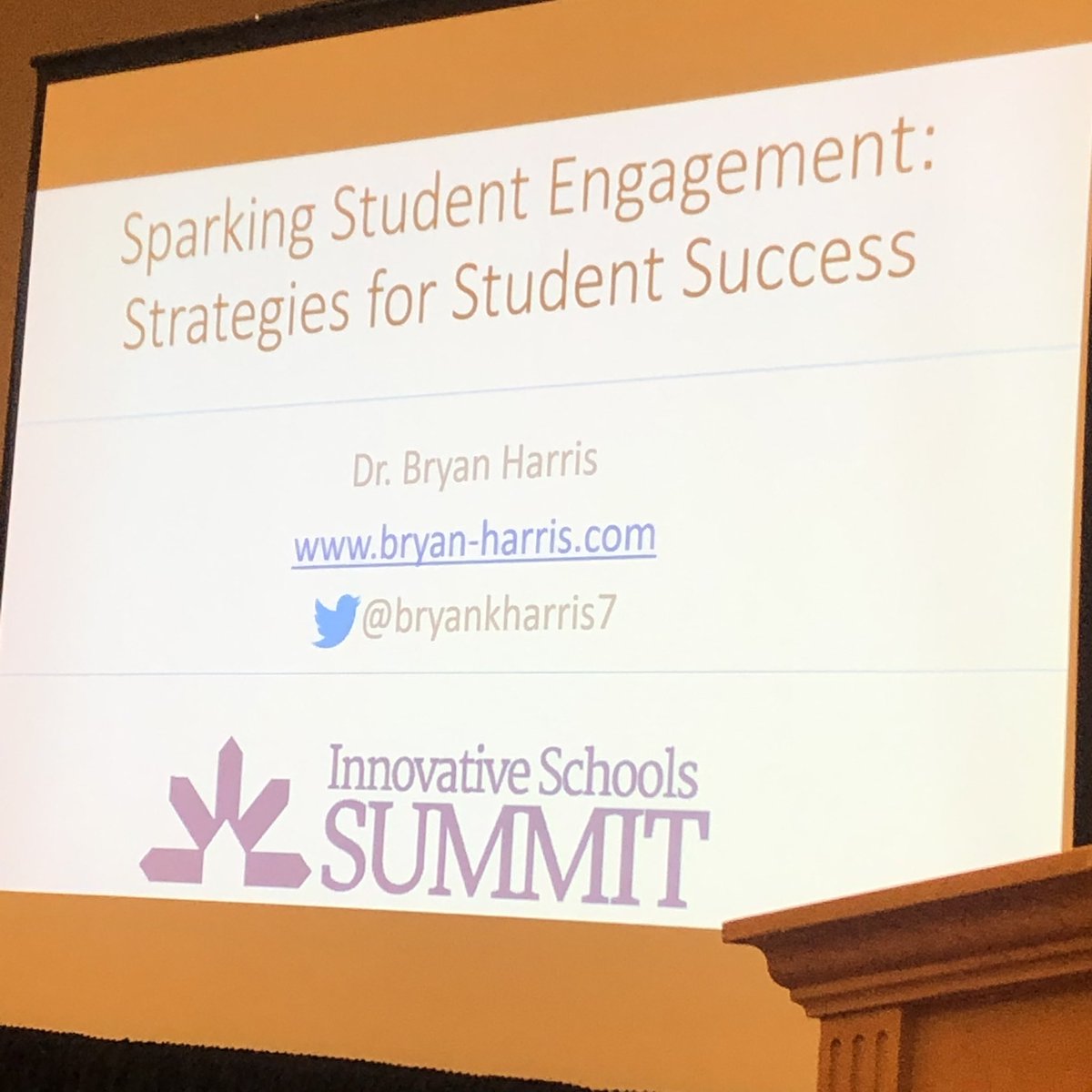 FcpsSupport's tweet photo. Anxious to get this session started!  #innovativeschoolssummit https://t.co/heiauGFrvV