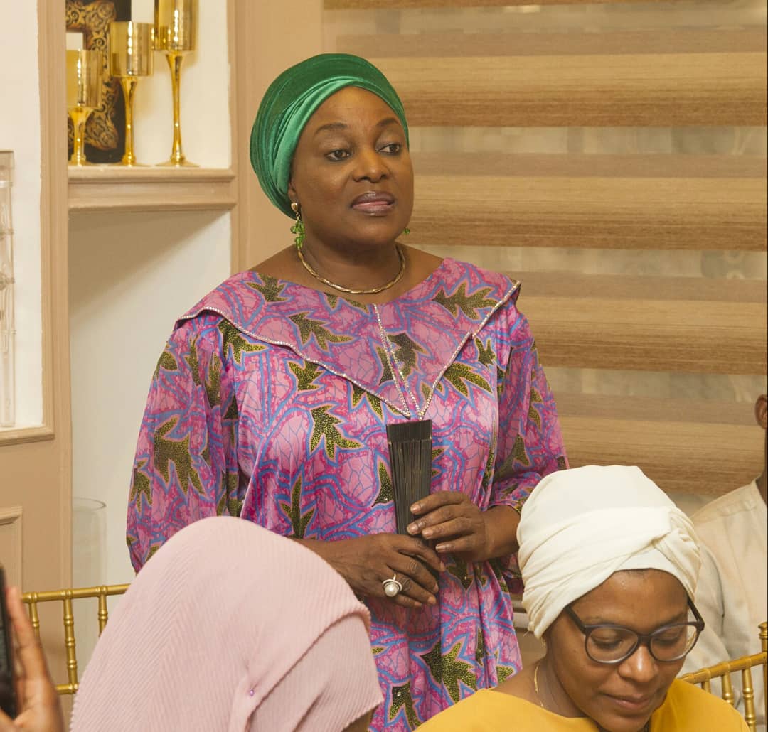 TheFaridaYahya's tweet photo. Our panel did absolute justice to our question, "what does beautiful mean to you?" Thank you @kinkywuby @richardalijos @desertflow3r @sheefarh @aushamaki for your time and support π
#RBThebooklaunch
#redefiningbeautiful
#faridayahya
#blackwomenwriters
#indieauthors https://t.co/hgfb9FL7go