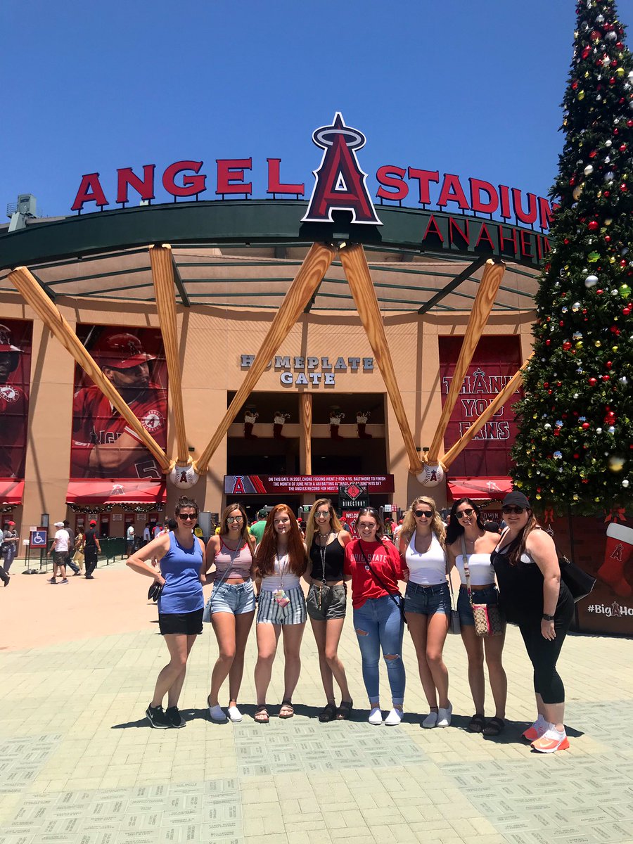 MissHaubner's tweet photo. Don’t worry outside of competing they had a little time for fun! We took in an Angels game, walked the Santa Monica pier, and rode some coasters at Disneyland and California Adventure. Not pictured two earthquakes, Knotts Berry Farm, In n Out Burgers, Hollywood &amp; much more fun! https://t.co/6AWkUnV6EI