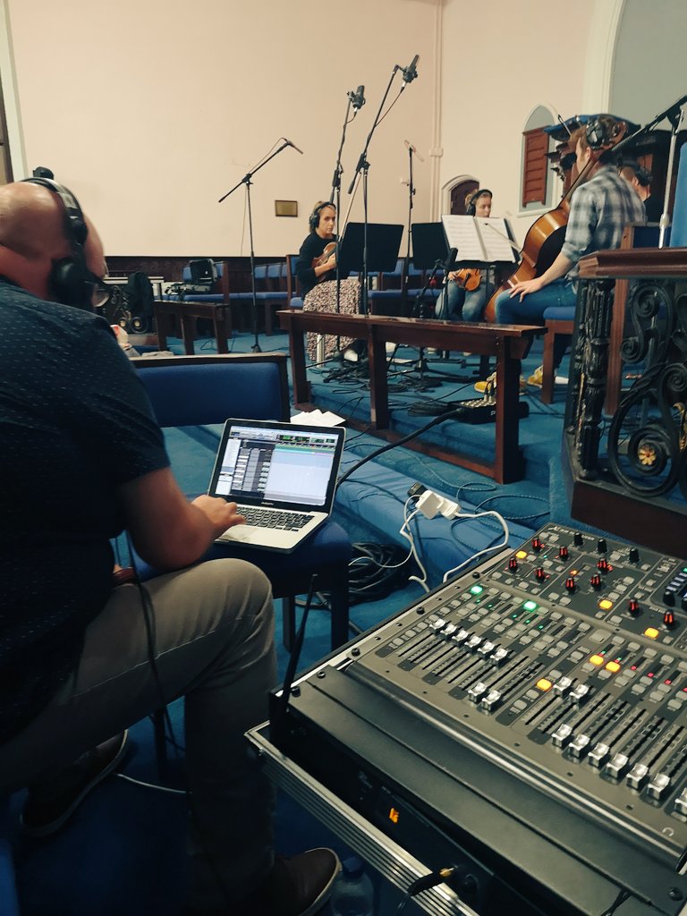 darklingmusic's tweet photo. Final string session in the bag! What a beautiful day with @ClareArco as always. #albumtwo #secondalbum #recordinginprogress #stringsession #thedarkingair #ancestor https://t.co/x9TS61fMG5