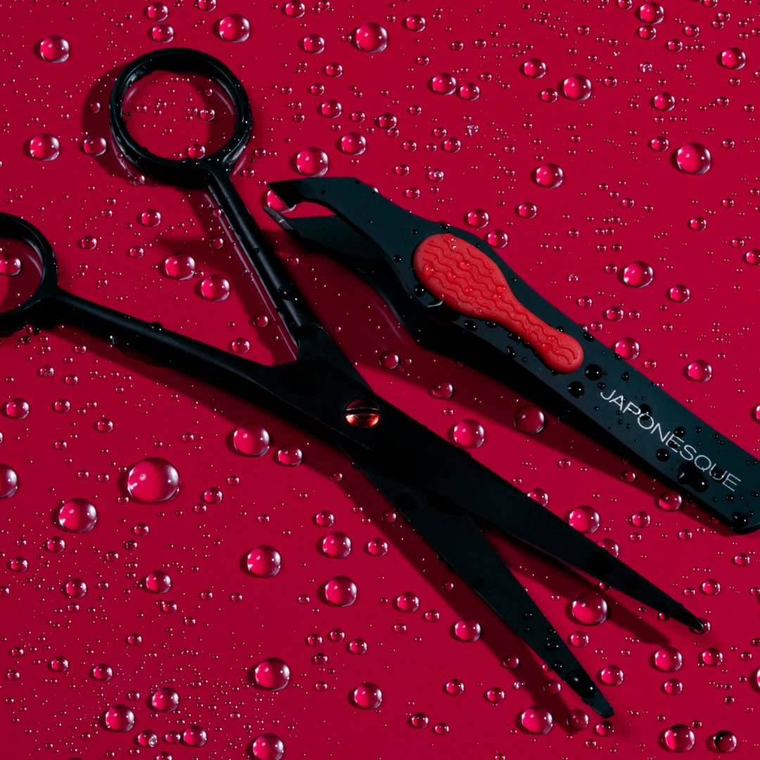 JAPONESQUE's tweet photo. Groomed to perfection 🖤 #MensTools look sexier than ever. Gift the men in your life the luxurious stainless steel Grooming Tools. https://t.co/cUKR4QqmZo