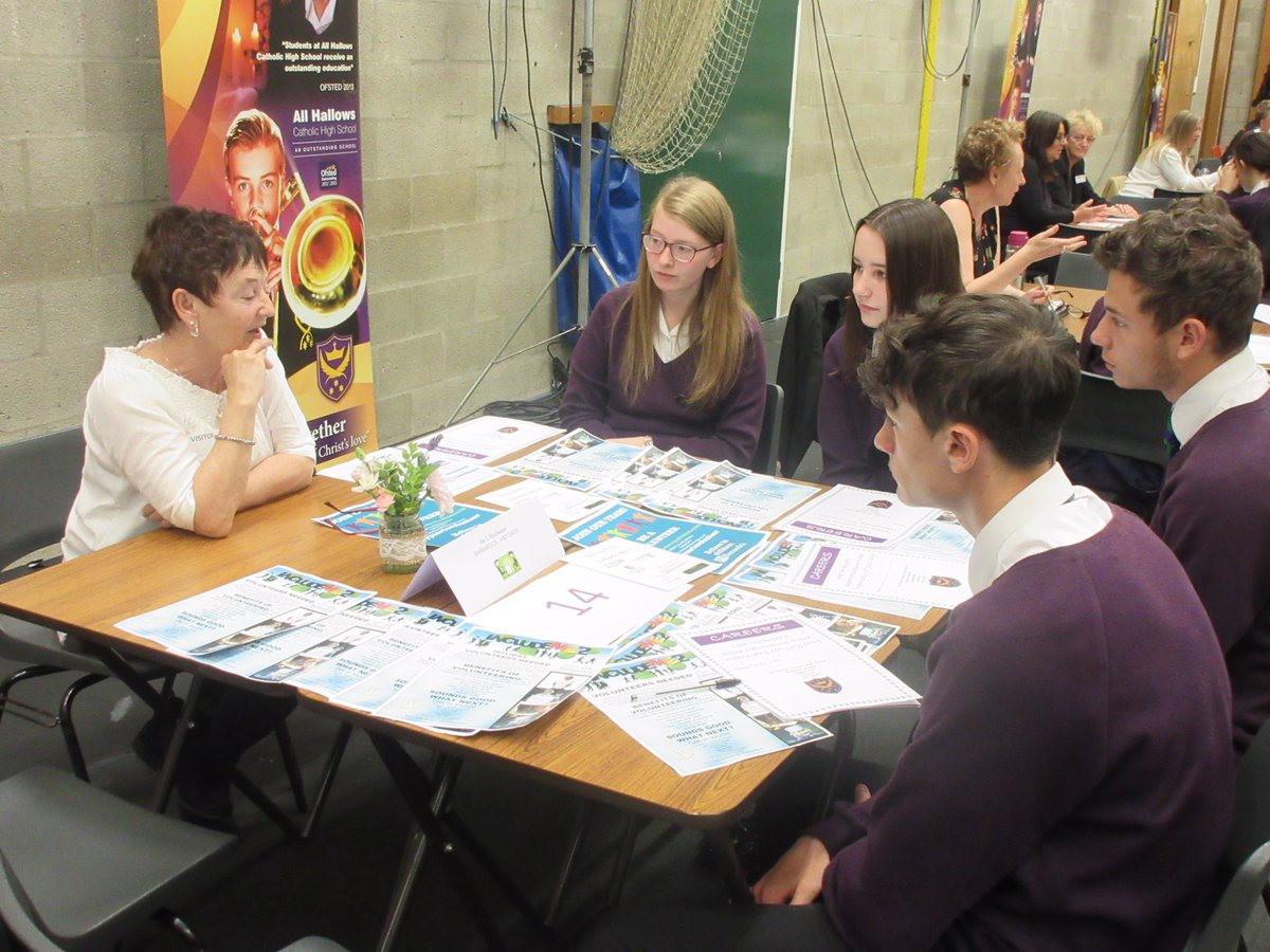 AllHallowsCHS's tweet photo. Great day today at our careers speed networking event. Many thanks to all the experts who came along! #speednetwork #meettheexperts #careers @GillySeville @PlacesGym @SouthRibbleEDO @tomstables @3manfactory @ForbesSolicitor @mcd_preston @QS_Ade @training2000 https://t.co/8YexZ0wTcn