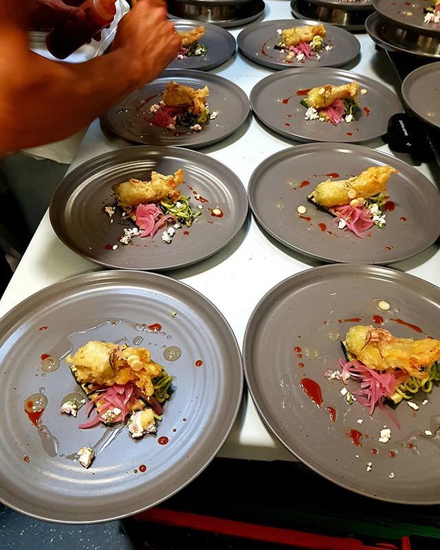 saltersevents's tweet photo. Tempura feta a mint stuffed courgette flowers from Saturday's fine dining pop up @goodfoodstores #saltersevents #foodart #popupevent #feta #mint #courgetteflower #seasonalfood #platingup #seasonal #fresh #yummy #waitingallyear https://t.co/9IpvToOp17 https://t.co/rfyhQjrzuu