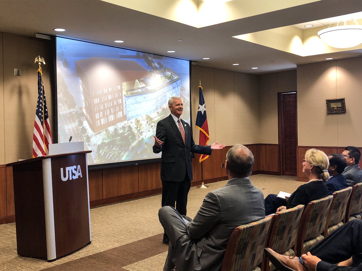 UTSA's tweet photo. “We are in good hands,” @PresidentEighmy said as he introduced the new founding executive director of the National Security Collaboration Center, Guy M. Walsh.
We know that’s true. We look forward to seeing the #UTSANSCC thrive under Walsh’s vision and leadership. #UTSA #Cyber https://t.co/rlkyIG7BBn