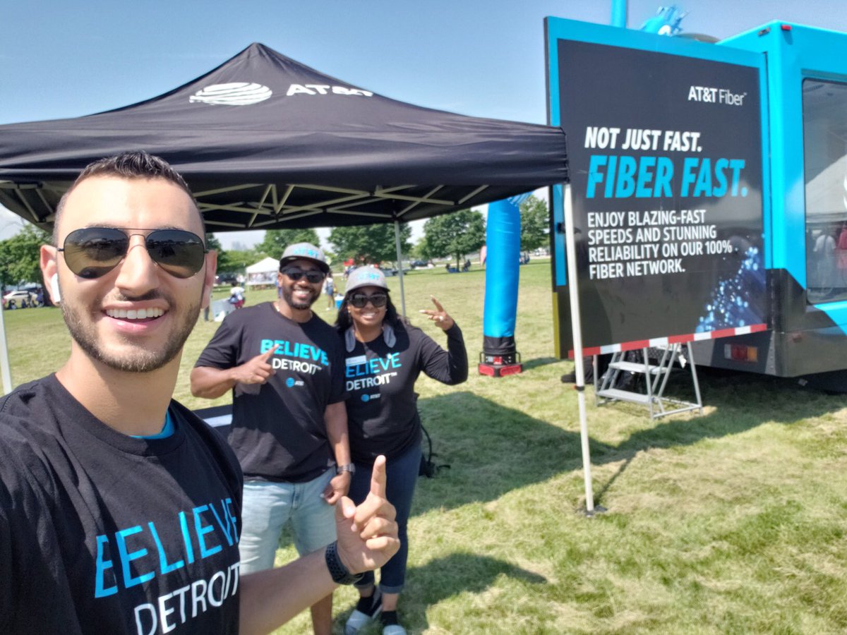 Stop by our truck at Youth Fest for your Entertainment and Wireless Needs 🌐 <a href="/Samer_Kawash/">Samer Kawash</a> @OliviaLeGLM <a href="/DemetrusHayes1/">Demetrus Hayes</a> <a href="/shawnglinski/">Shawn Glinski</a> <a href="/GreaterLakesMkt/">Greater Lakes Market 🌊</a> <a href="/gigem96r/">Ray Aguirre</a> #PaintCentralBlue #WeAreGLM
#rtgparty #at&amp;tReady2go