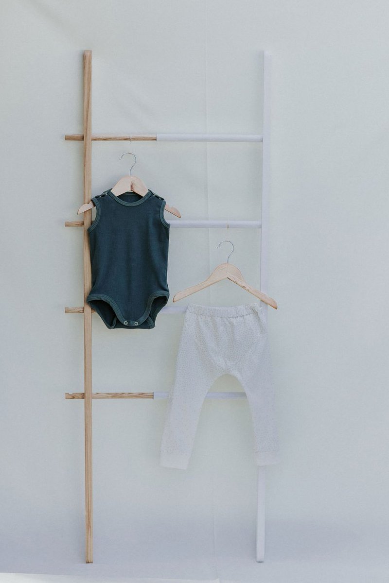 kindercapsule's tweet photo. shop the BRAND NEW @kindercapsule summer collection of #organic + #madeinamerica clothing for baby and toddler https://t.co/87FOYlzusT https://t.co/b7v7ODLiBV