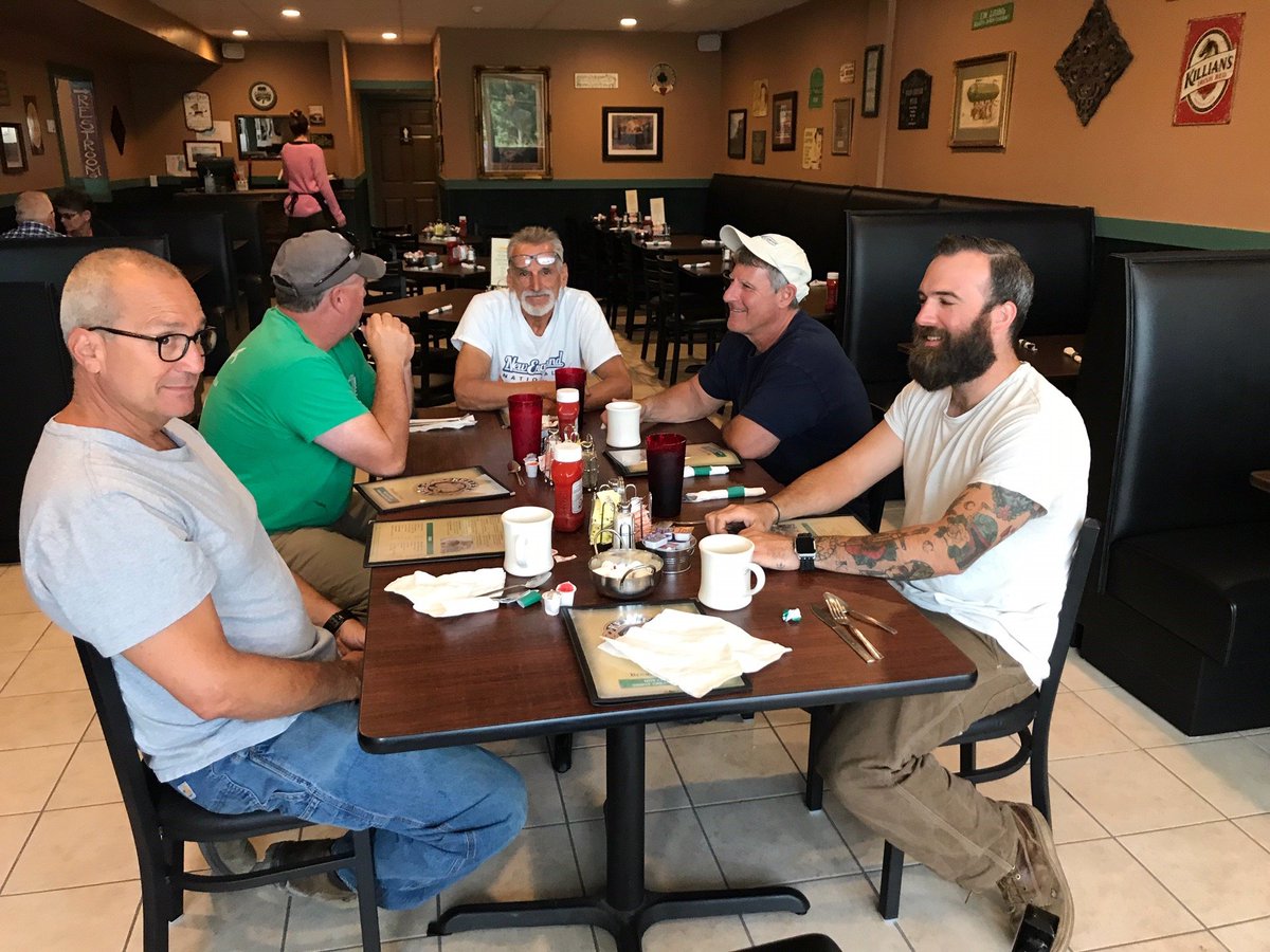 Across RI and all our <a href="/nationalgridus/">National Grid US</a> service territories it's a great day to honor our linemen for all they do! <a href="/Edison_Electric/">EEI</a> <a href="/IBEW/">IBEW</a>
 #ThankALineworker ngrid.com/2XEpgCu
