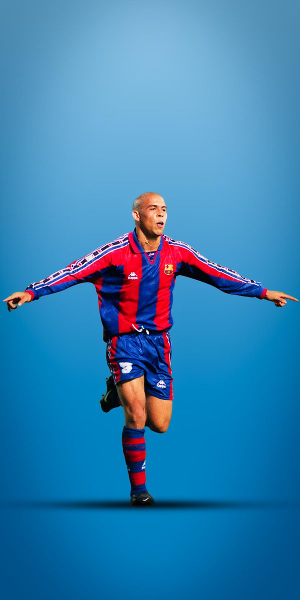 Barzaboy's tweet photo. Who's your favourite #9 ? https://t.co/mJzsyWvoTR