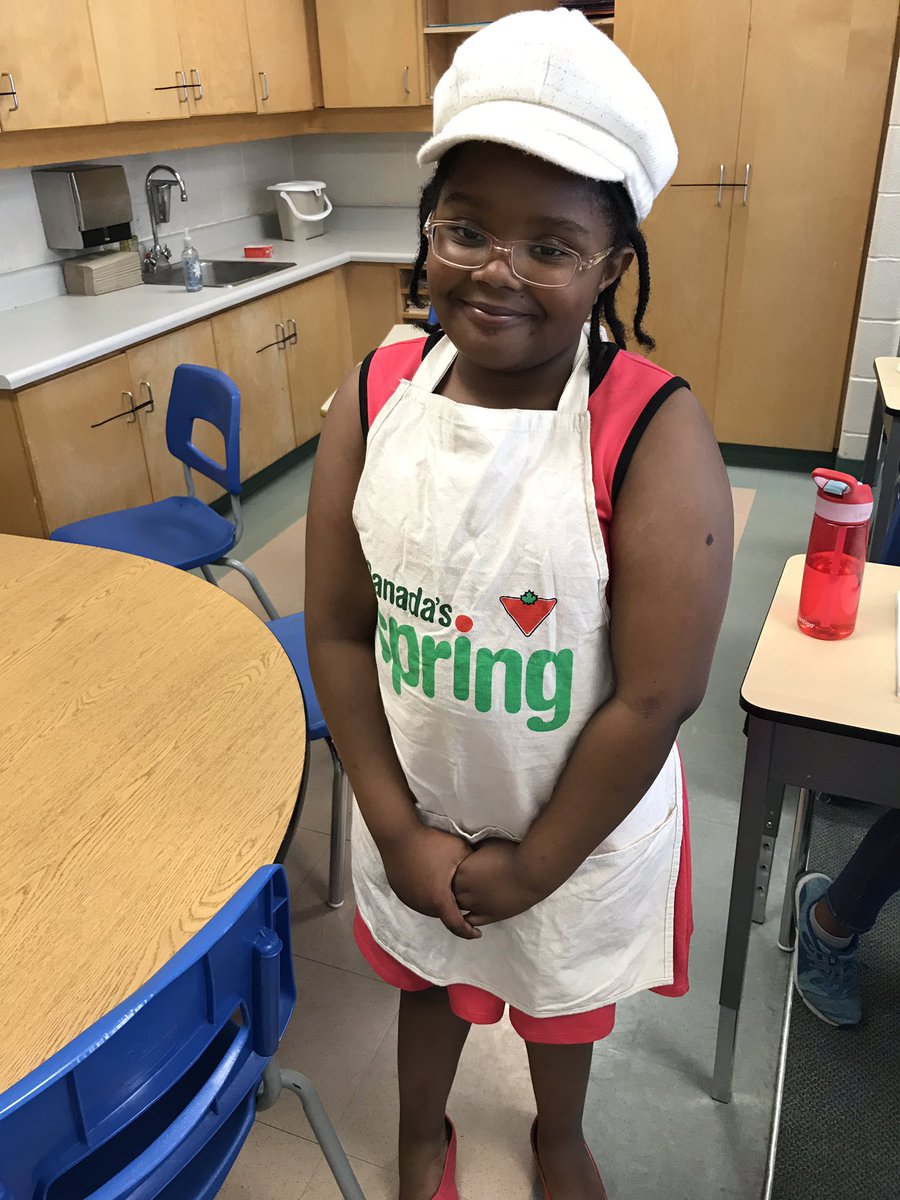 gagliardi_tdsb's tweet photo. It was Career Spirit Day today @HJA_tdsb Summer School. Ss were excited to share the profession that interests them most. #summerTDSB @norbert_costa @tdsb_alison @TDSBNardiAddesa @tdsb_smoulton @tdsb https://t.co/THJ5l6B5Ou