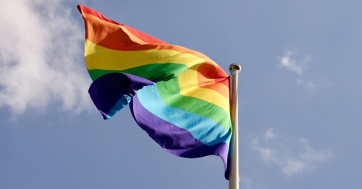 eflocard057's tweet photo. School Punishes Christian Students for Opposing LGBT Lessons https://t.co/jcLYPsMslX https://t.co/O8lv2UCUvz