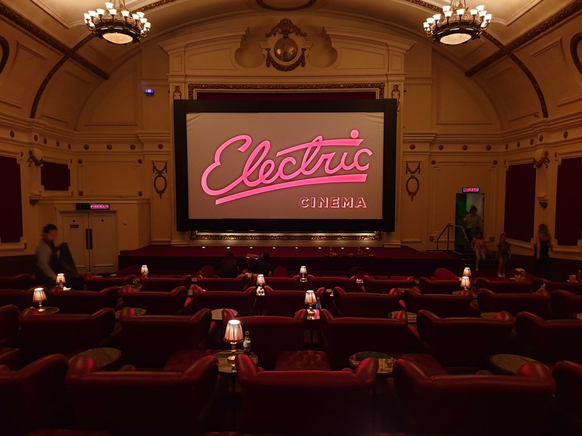 highstkenw8's tweet photo. Such a beautiful cinema @electriccinema #portobello #cinema #london https://t.co/k7DYFkIQ87