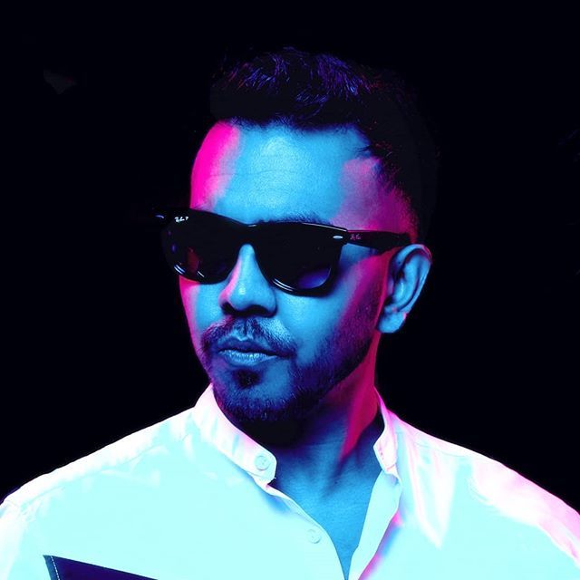 C H R O M A T I C

#headshot #headshots #photography #photooftheday #instagood #mensfashion #rayban #sunglasses #eyewear #neon #studio ift.tt/2XXZIjd