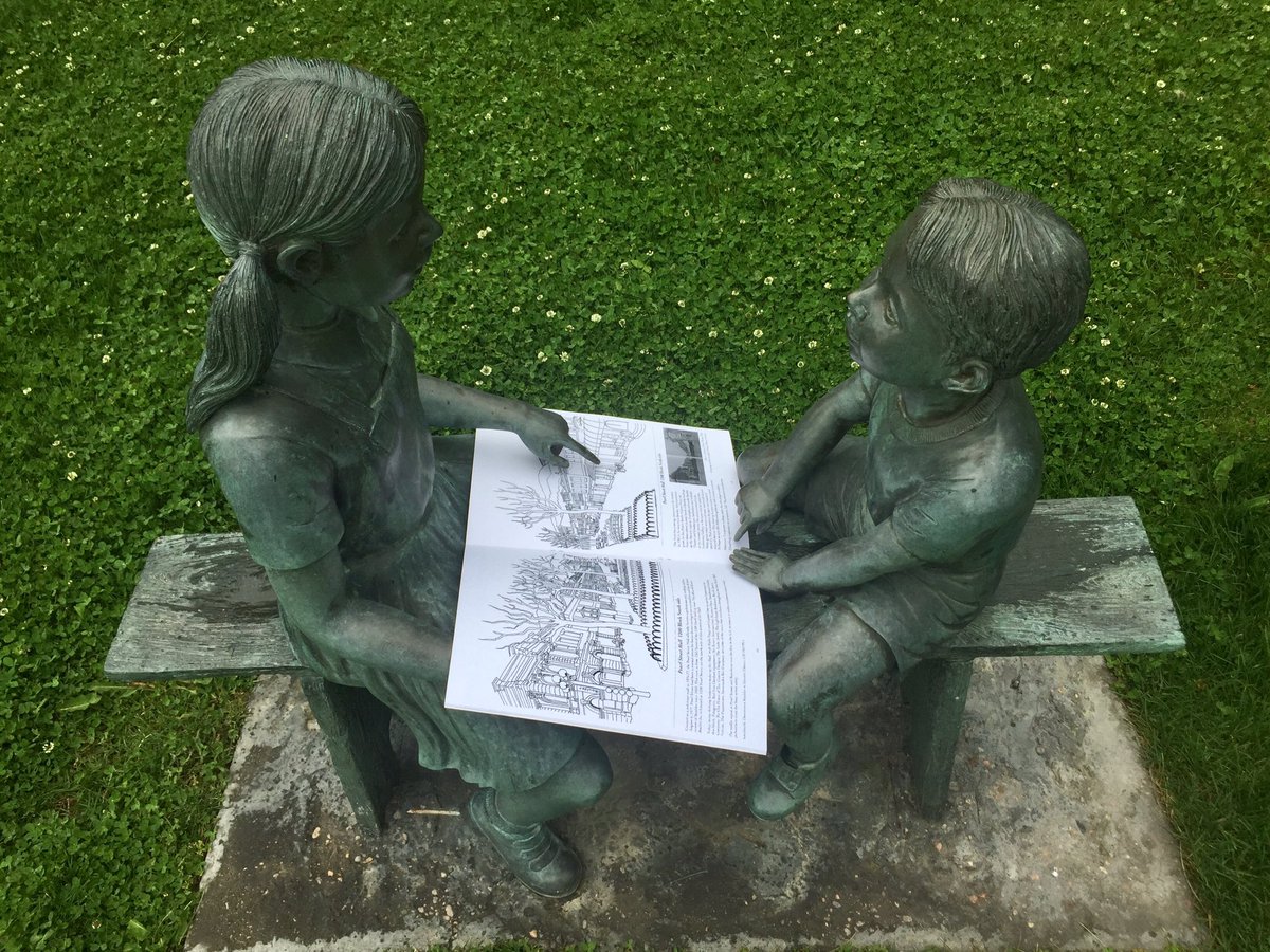 chalk4peace's tweet photo. .@sdhall17 @AirWorksUS @Carolinedouglas @GPGallery @KGNU @NPR @dailycamera @McGuckins @boulderbooks @TwoHandsPaperie #PortfolioDay From my recent publication, #ColorMeBoulder I wrote the history & did the drawings. In 18 retail locations in CO. Book has incredible backstory. https://t.co/k8dChnJRke