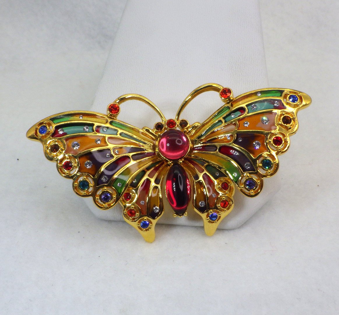 Excited to share the latest addition to my #etsyshop: #PliqueA'Jour Style #ButterflyBrooch #DesignerSigned #JoanRivers #Vintage 1990s Retro Jewelry Excellent Condition Collectible Jewelry Gift etsy.me/2XVJ0AR #jewelry #brooch #gold #VintageLoveByDiana