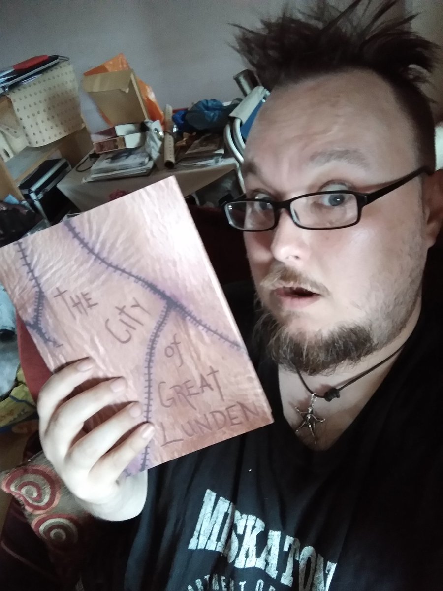 RedDiceDiaries's tweet photo. Just been #unboxing my #Midderlands #GreatLunden goodies, really pleased I got to play a small part in the writing of this excellent book set :)
#RedDiceDiaries #MonkeybloodDesign #OSR #DnD https://t.co/L9bElG6iaQ