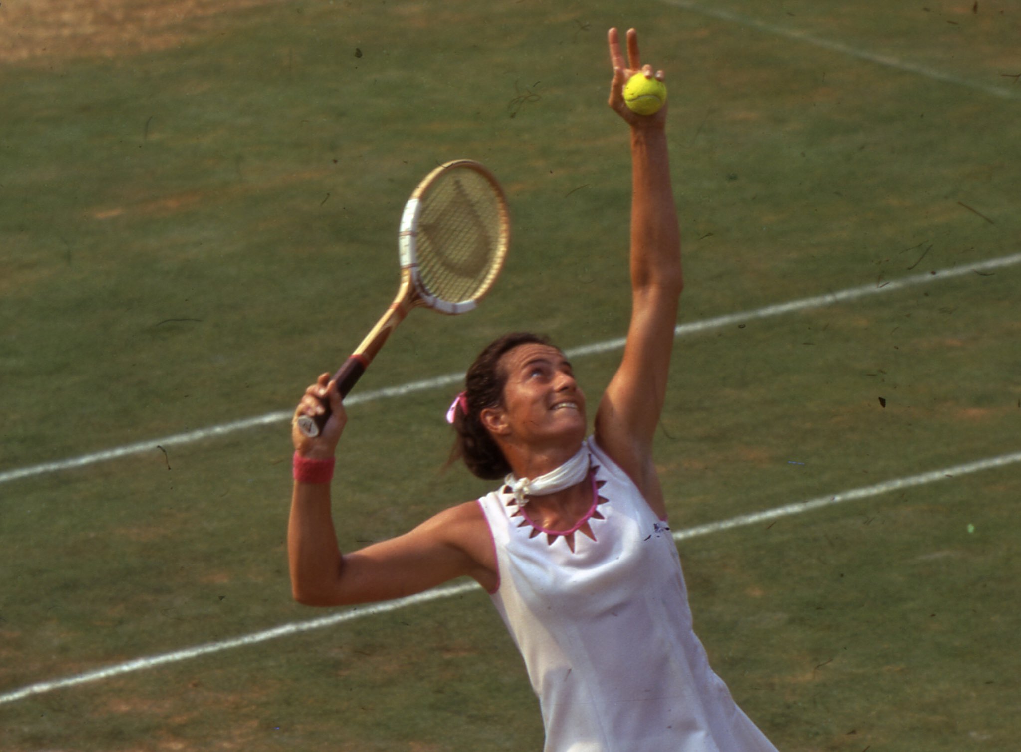 Inaugural US Open champion in 1968...

Happy Birthday to the legendary  Virginia Wade!   