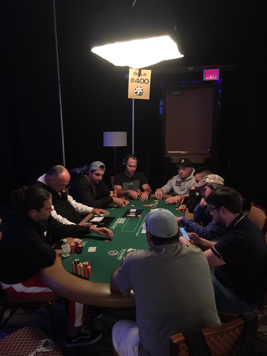 pisingos's tweet photo. Day 10: Bon début de journée ou je monte à 800k puis 2 eme table plus sharky ou je perds notamment AK<KK pot à 700k puis busto A7<K5 8bb ... 499 ème sur 8569j ... forcément un peu déçu mais conscient que j’ai eu de la chance avant pour arriver en day 4 ! #wsop2019 https://t.co/uouKhMxYJF