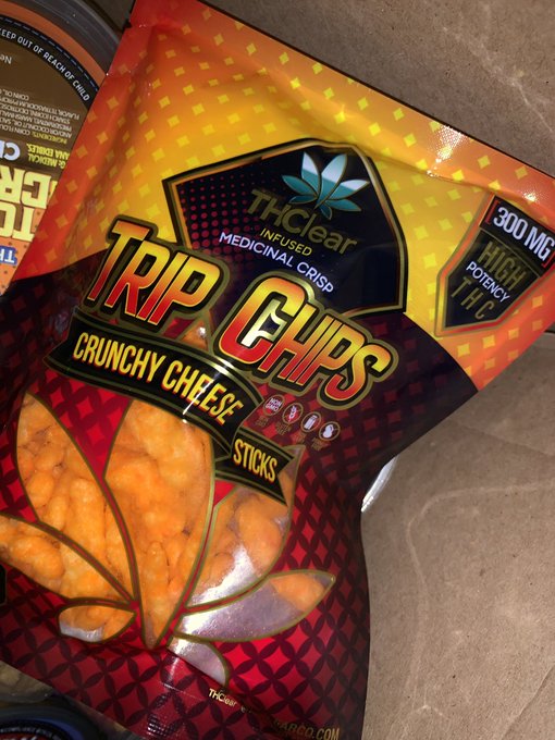 Wake b bakes with bae https://t.co/3mtmDX7Wbo<a href="/tag/cadi"class="tags"><span>#cadi</span></a>