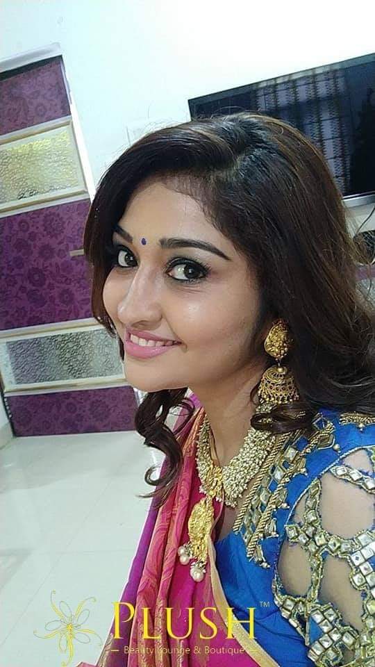 RaniSerial's tweet photo. #Aranmanaikili Durga 😍😍😌

Akka semma acting 👌👌 @neelimaesai ..

Ungaloda big fan ka na 😌

#Neelima https://t.co/WqJJXu0IxP