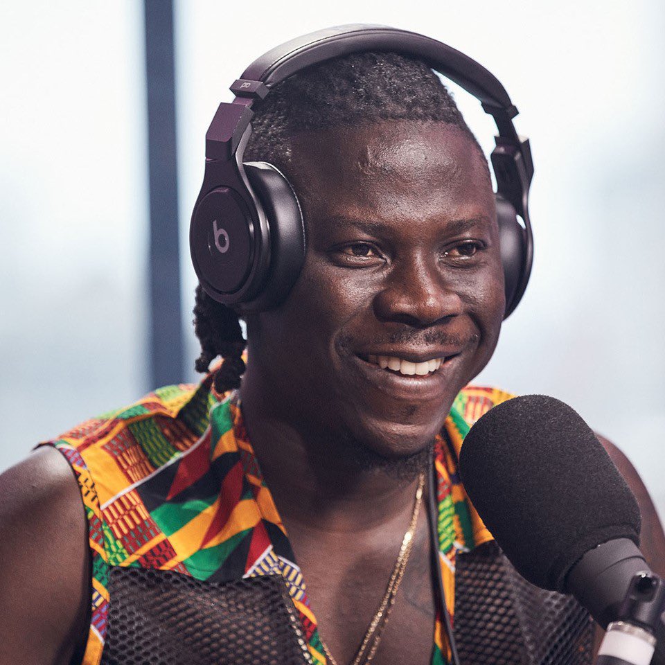 stonebwoy's tweet photo. Tune in at 4pm EST / 8pm GMT for an exclusive premier of my new single #TuffSeed &amp; to listen to my Interview with @oldmanebro on @beats1official #Beats1Ebro
https://t.co/H04ScazUBU https://t.co/Ow5GGVhM7f