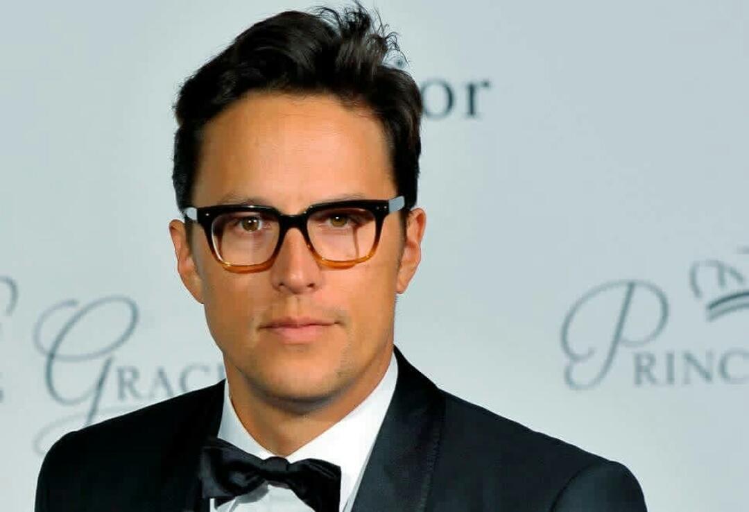 Wishing A Very Happy birthday to Bond 25 Director Cary Fukunaga    .    