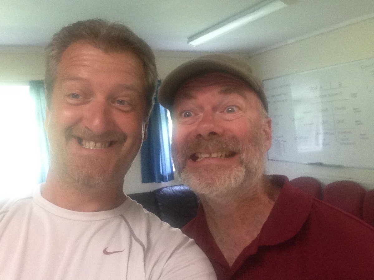 Miss Whitehouse Dosbarth Glas tweet media