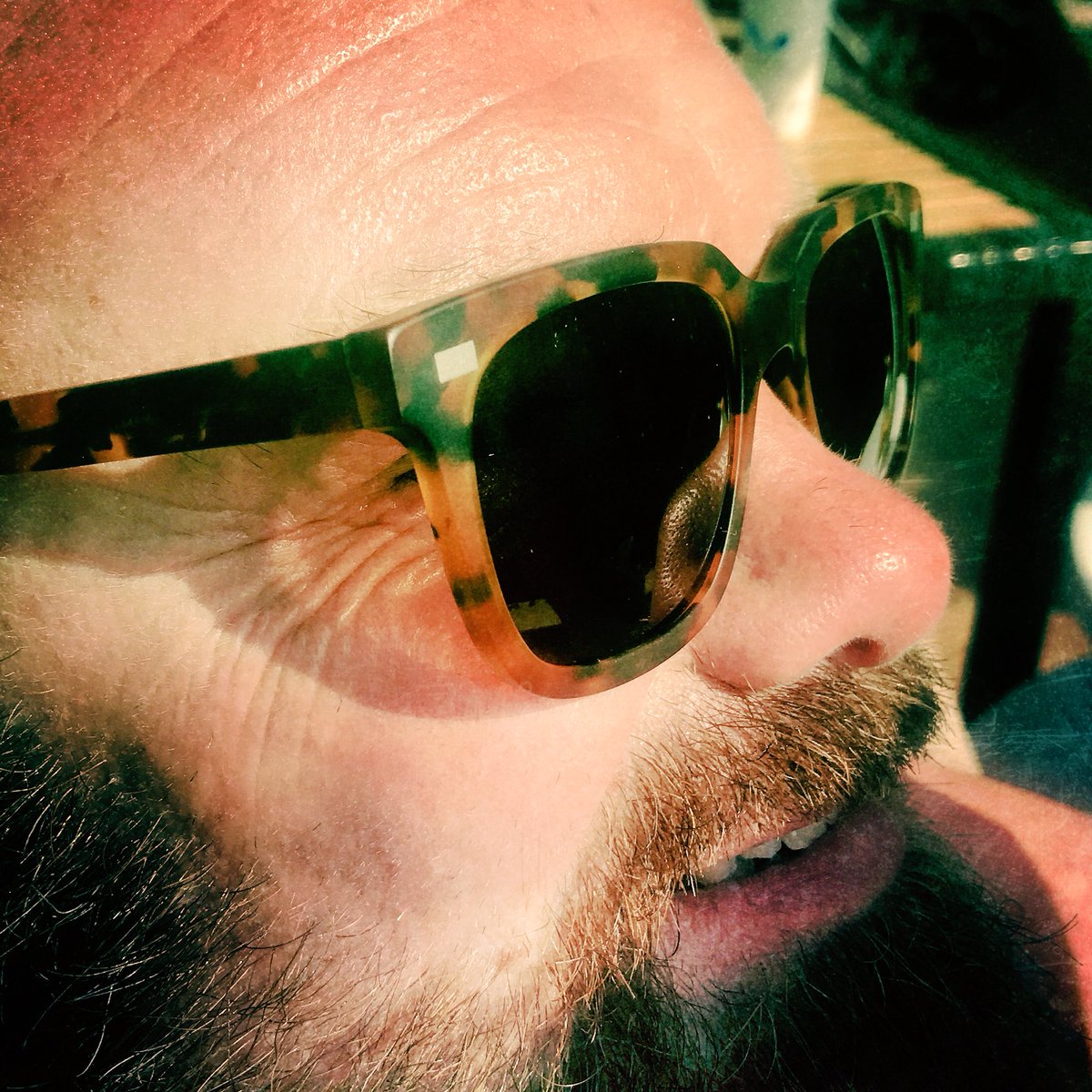 Kinnography's tweet photo. #seeWithIOLLA great shades from Iolla Glasgow for my holiday in Turkey with the benefit of reading Milkman by Anna Burns #IOLLA #annaburns https://t.co/QB6n6FbL1i