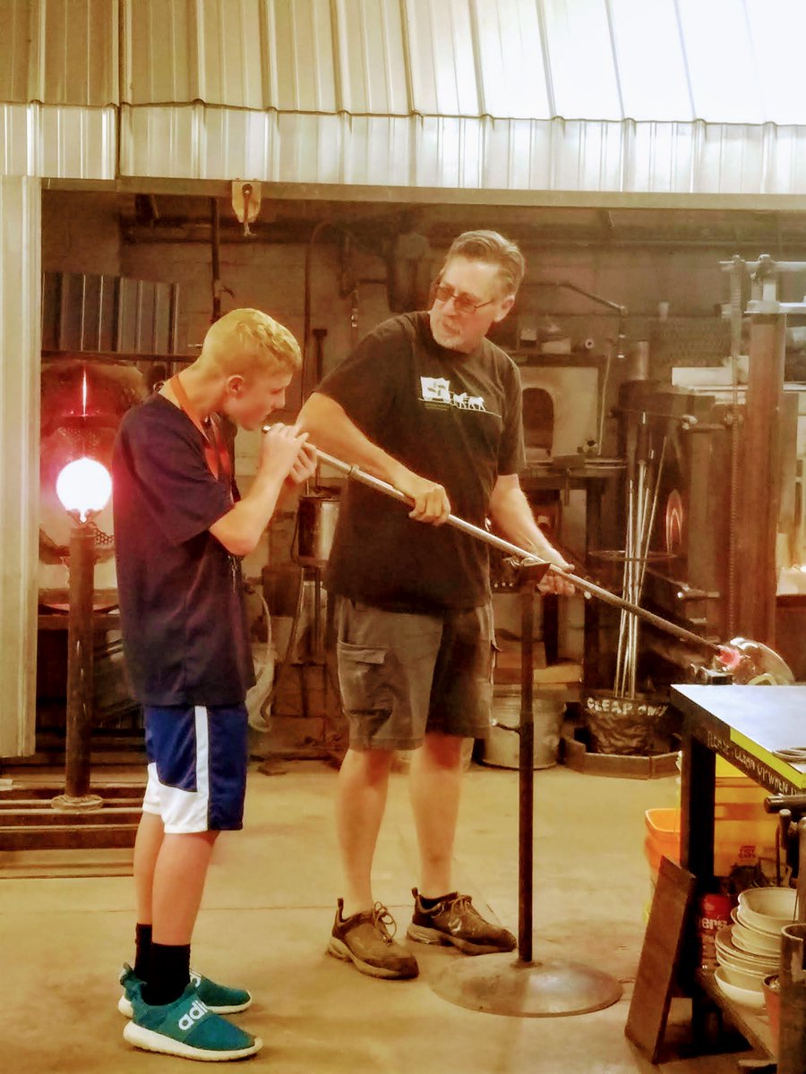cbsummer678's tweet photo. Thank you to Hot Shops Art Center for helping us celebrate the #arts as part of #SummerLearningWeek! #cbcsdsummerexplore #summermatters https://t.co/kU18dVg6U8