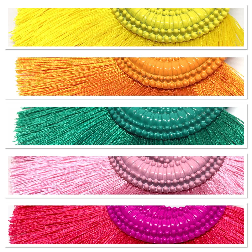 NoussaShop's tweet photo. Colorful 🌈
#NoussaAccessoires #BouclesDoreilles #Earrings #Colorful #Summer #SummerStyle https://t.co/8uOmdmsEot