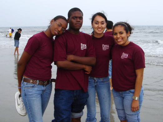 LEDA_Scholars's tweet photo. As we celebrate #LEDAat15 this year, we're taking a look back at meaningful and fun parts of LEDA's 15-year history for #WaybackWednesday. LEDA's colors and logo have changed quite a bit since our first two Cohorts, but the #LEDACommunity is as strong as ever! #WBW https://t.co/GuR8xSc4Iz
