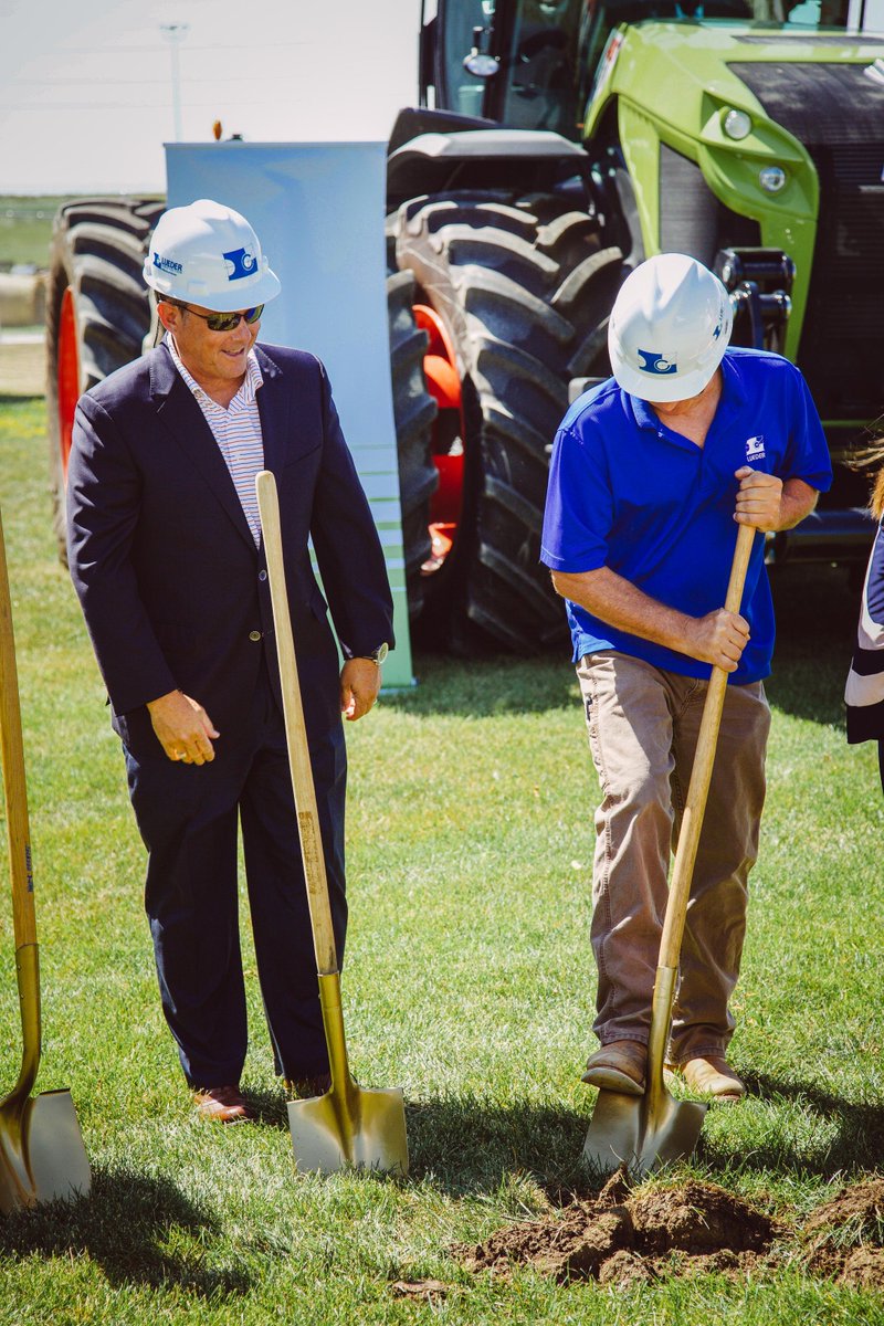 Follow_Lueder's tweet photo. It was a beautiful morning to celebrate the groundbreaking of the new CLAAS training facility. #omahanebraska #CLAAS #LeoADaly #LuederConstruction @CLAAS_America @LeoADaly https://t.co/tHKqmVQ9Ll