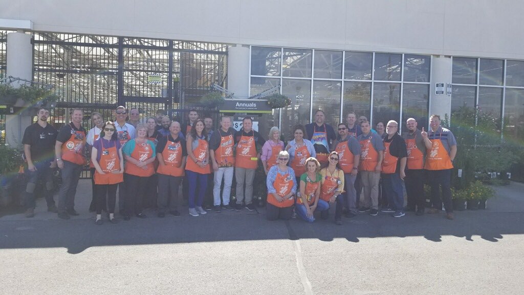 Outstanding walk with the Divisional President Haydn Chilcott and Team. Way to go team 3501!!!#D94rocks ⁦<a href="/Haydnchilcott/">Haydn Chilcott</a>⁩⁦<a href="/DJJKsanchez/">Donny Sanchez</a>⁩ ⁦<a href="/MattCramer179/">m</a>⁩ #3501proud