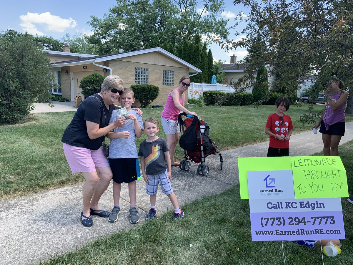 Proud to be helping Westmore School Lemonade Team 5 sell lemonade to raise money for Lurie Children’s Brain Tumor Program and Danon Disease #doitforaidan #d45Learn4Life <a href="/D45Westmore/">Westmore School</a>