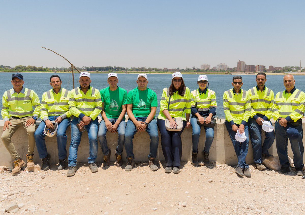 CemexEgypt's tweet photo. Youth for the Nile campaign was launched today under auspices of Environmental Affairs Agency in cooperation with Ministry of Youth in Assiut.
CEMEX sponsored the event & volunteers from the company contributed with the youth to clean up the banks of the Nile
#CEMEXEgypt https://t.co/eolhytrhgu